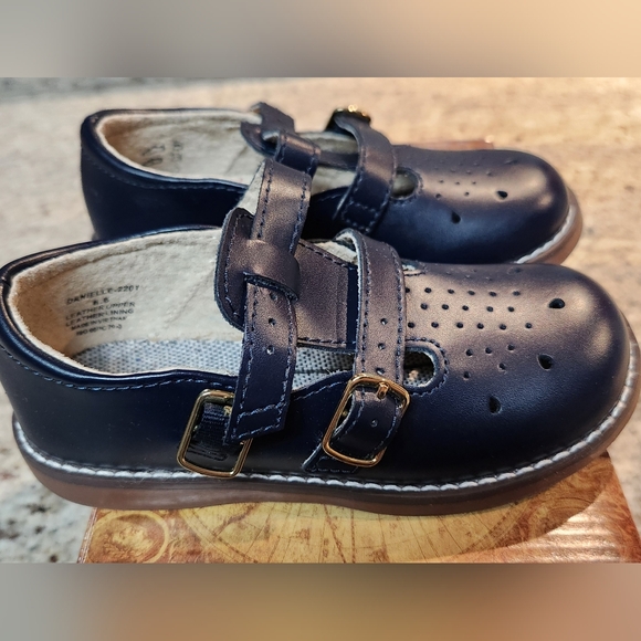 Shoes - Picture 2 of 3